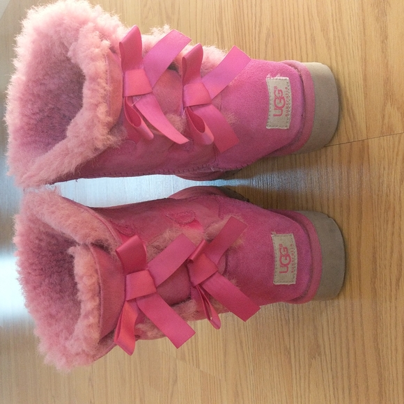 UGG Pink Bailey Bow Boots - Picture 5 of 13